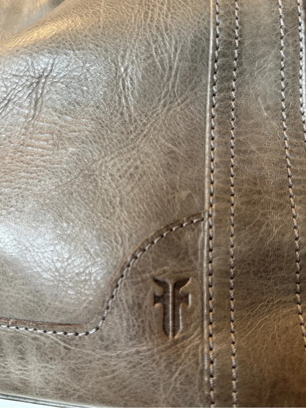 Frye Melissa shoulder tote bag in Ice Gray